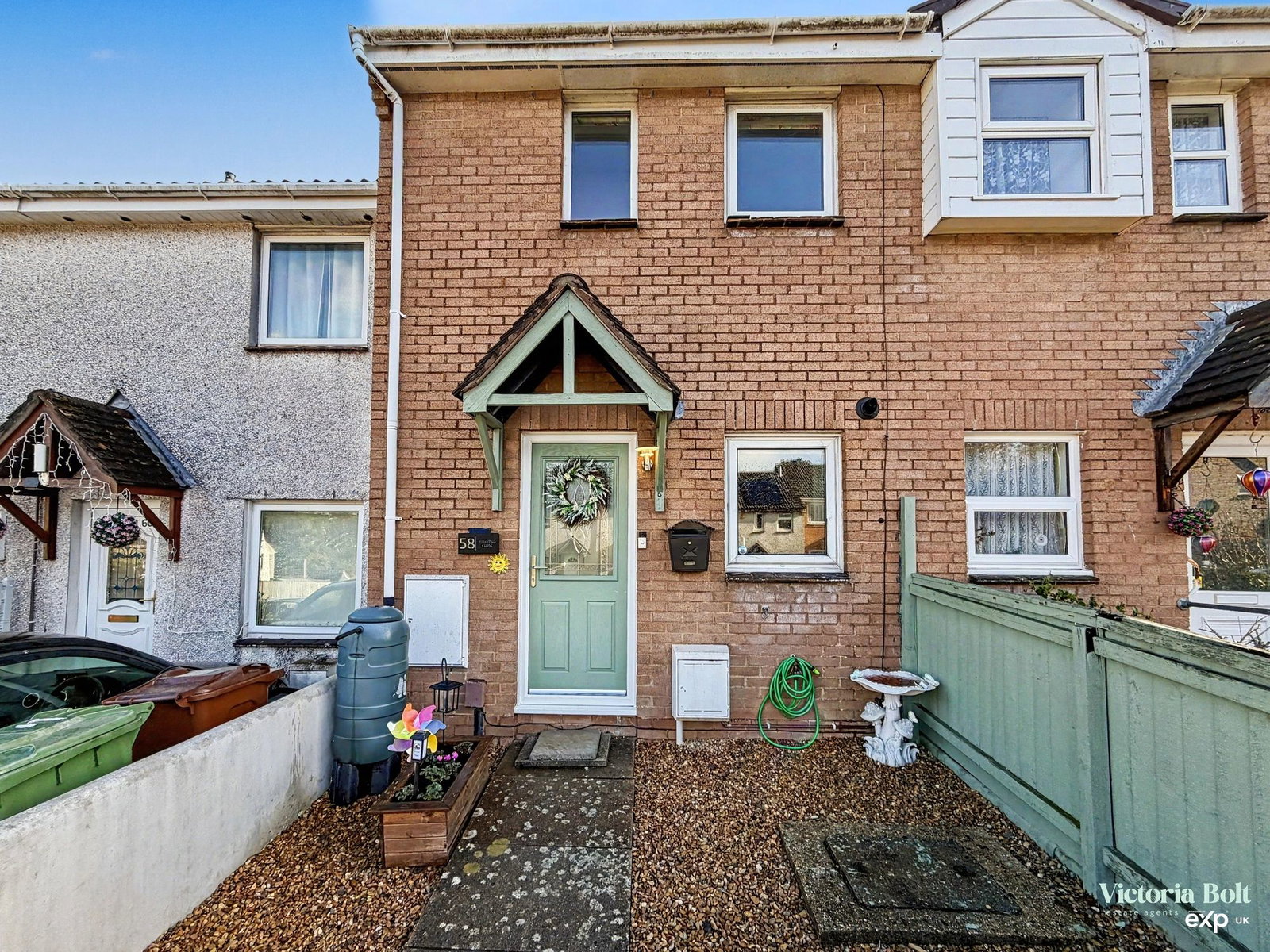 Terraced House for sale in Plymouth, Kirkstall Close, Plymouth, 749 m²