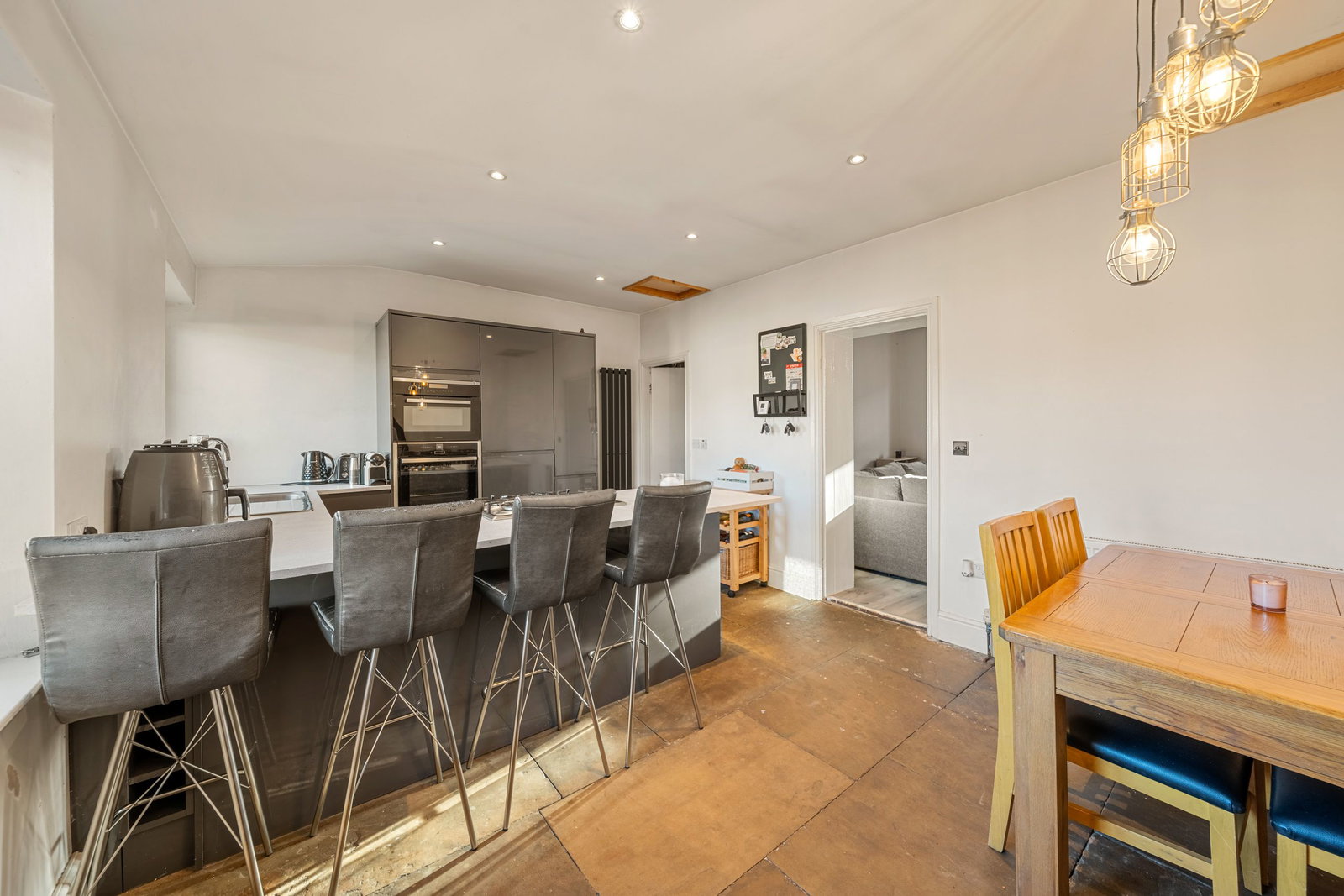 End Of Terrace House for sale in Brighouse, New Hey Road, Rastrick, HD6 3PZ