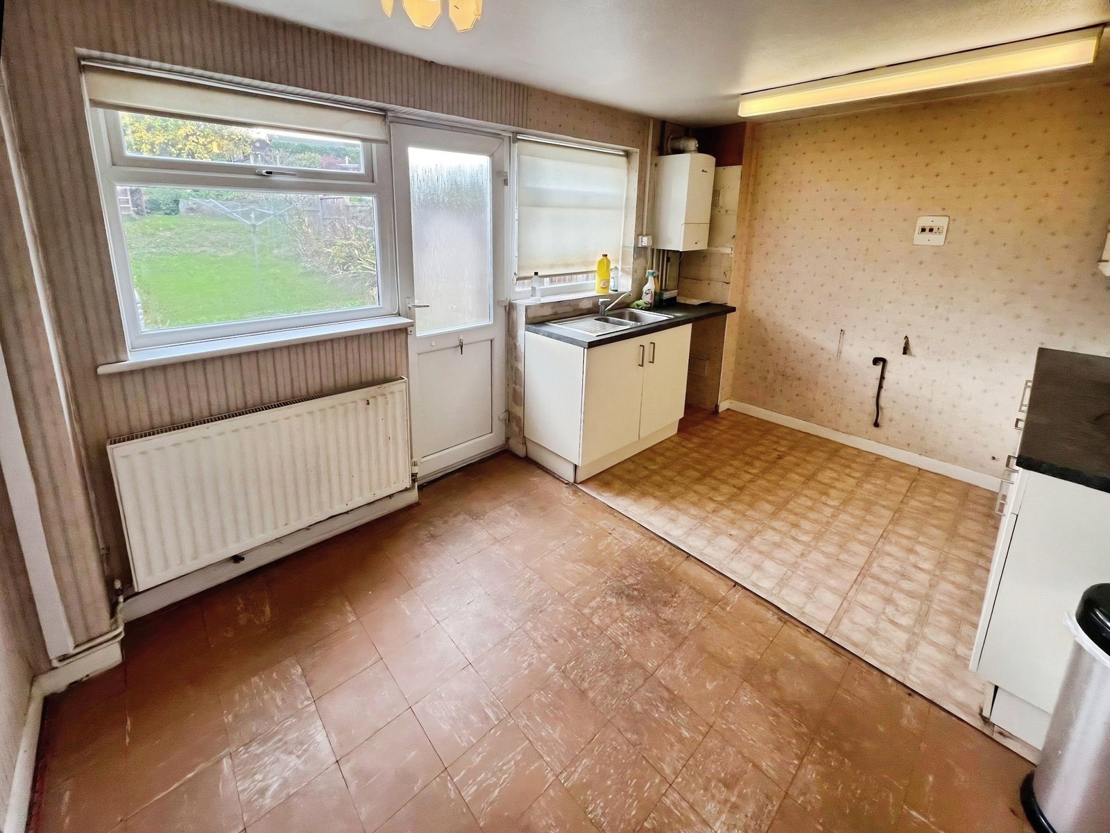 Semi Detached House for sale in Kidderminster, Beeches Road, Marlpool, Kidderminster, DY11 5HE