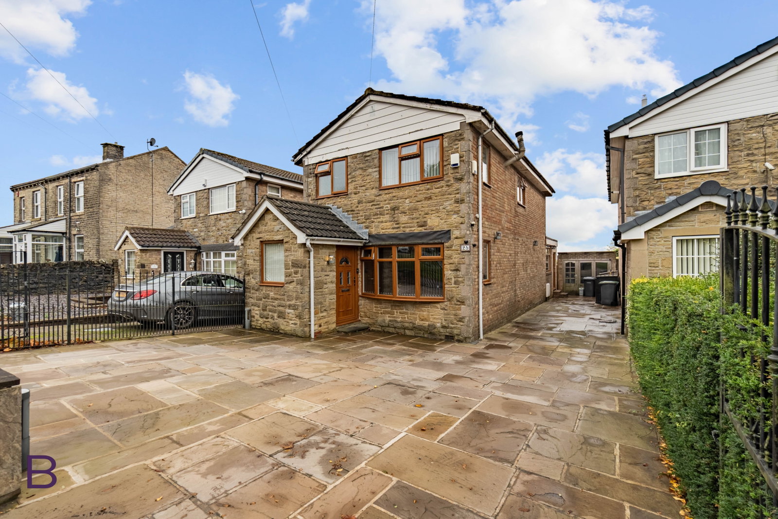 Detached House for sale in Bradford, Harbour Road, Bradford, BD6 3RQ, 1345 m²