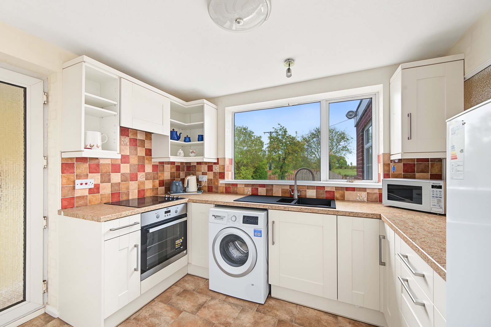 Bungalow for sale in Grantham, Belvoir Gardens in Great Gonerby, Grantham, 871 m²