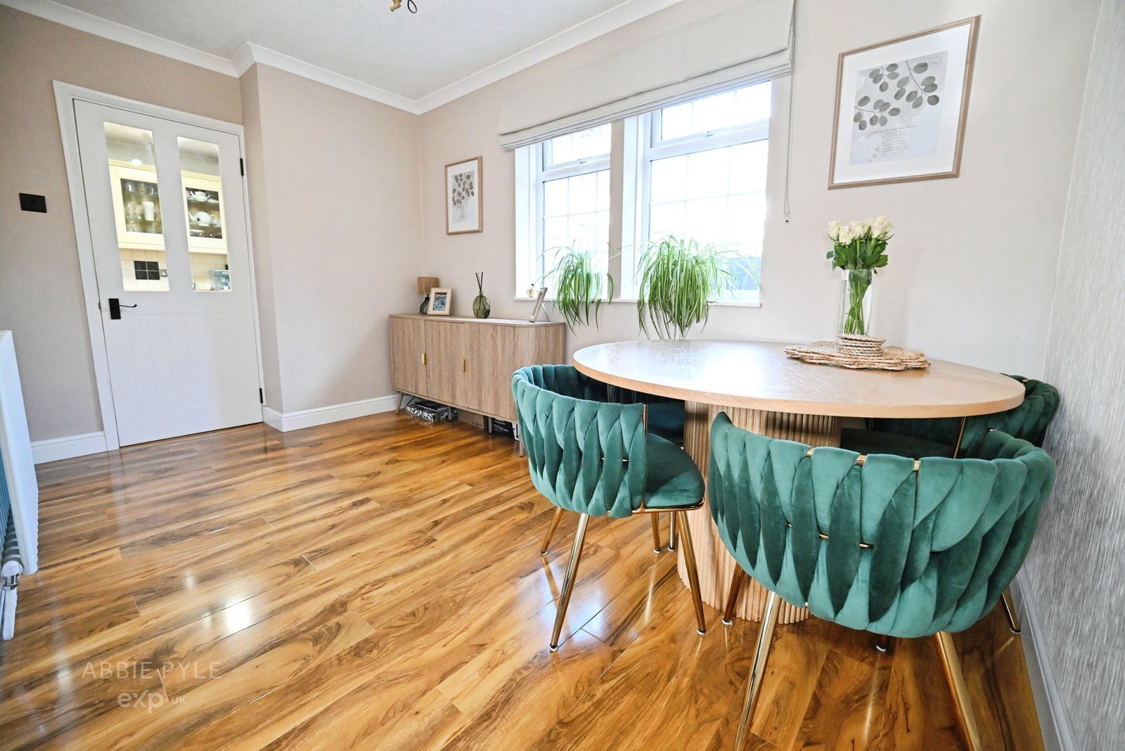 Semi Detached House for sale in Rochester, Sycamore Road, Strood, Rochester, ME2 2NZ