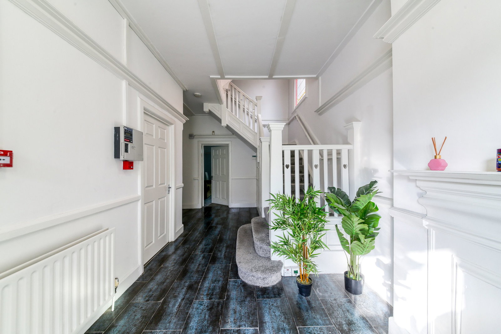 Detached House for sale in London, Telford Avenue, London, SW2 4XJ, 3148 m²