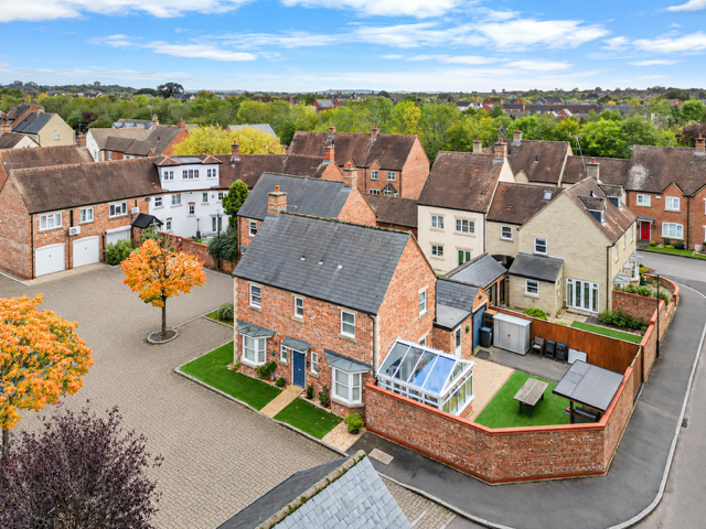 Detached House for sale in Swindon, Barcote Close, Redhouse, Swindon, SN25 2BH, 1474 m²