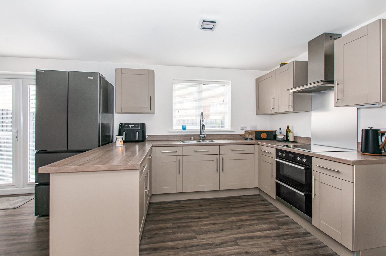 Detached House for sale in Hull, Grosvenor Road, Kingswood, Hull, East Riding of Yorkshire, HU7 3FF