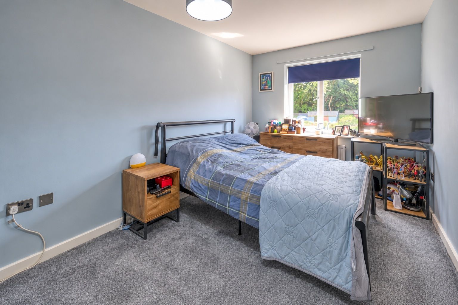Semi Detached House for sale in Rednal, Eachway, Birmingham, Rednal, B45 9DQ