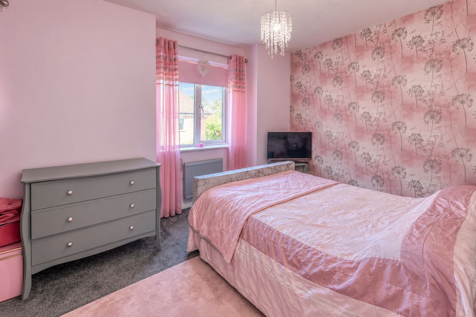 Semi Detached House for sale in Rednal, Eachway, Birmingham, Rednal, B45 9DQ