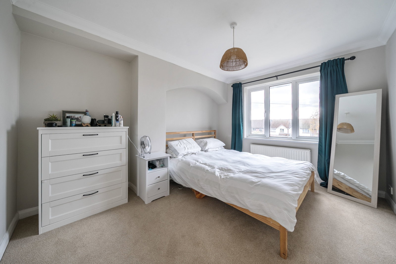 Terraced House for sale in Exeter, De La Rue Way, Exeter, EX4 8PW, 915 m²