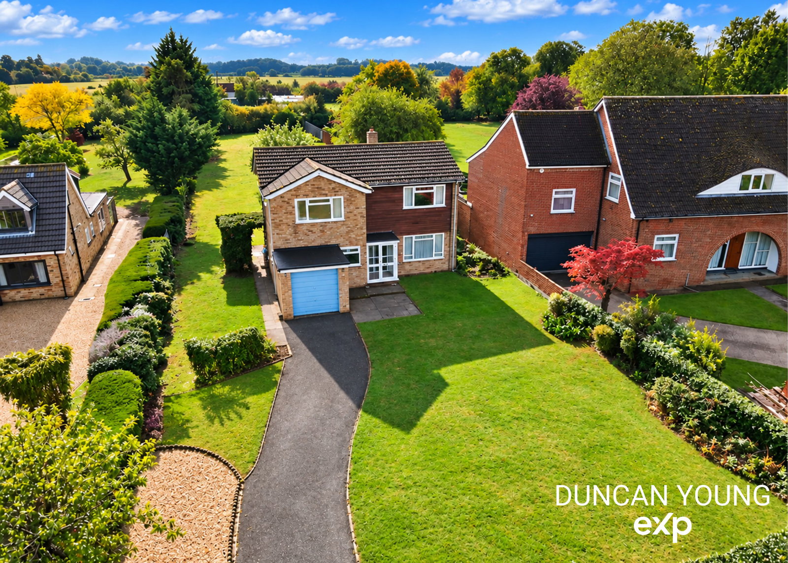 Detached House for sale in St. Neots, Perry Road, Buckden, St. Neots, PE19 5XG, 1465 m²
