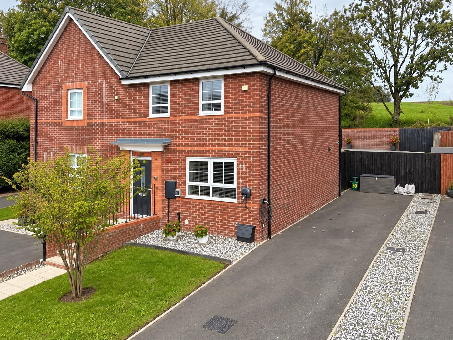 Semi Detached House for sale in Swansea, Ffordd Moriah, Loughor, Swansea, West Glamorgan SA4