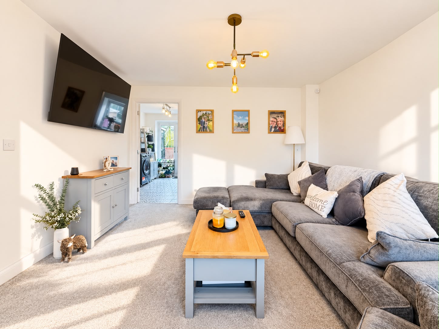 Semi Detached House for sale in Swansea, Ffordd Moriah, Loughor, Swansea, West Glamorgan SA4