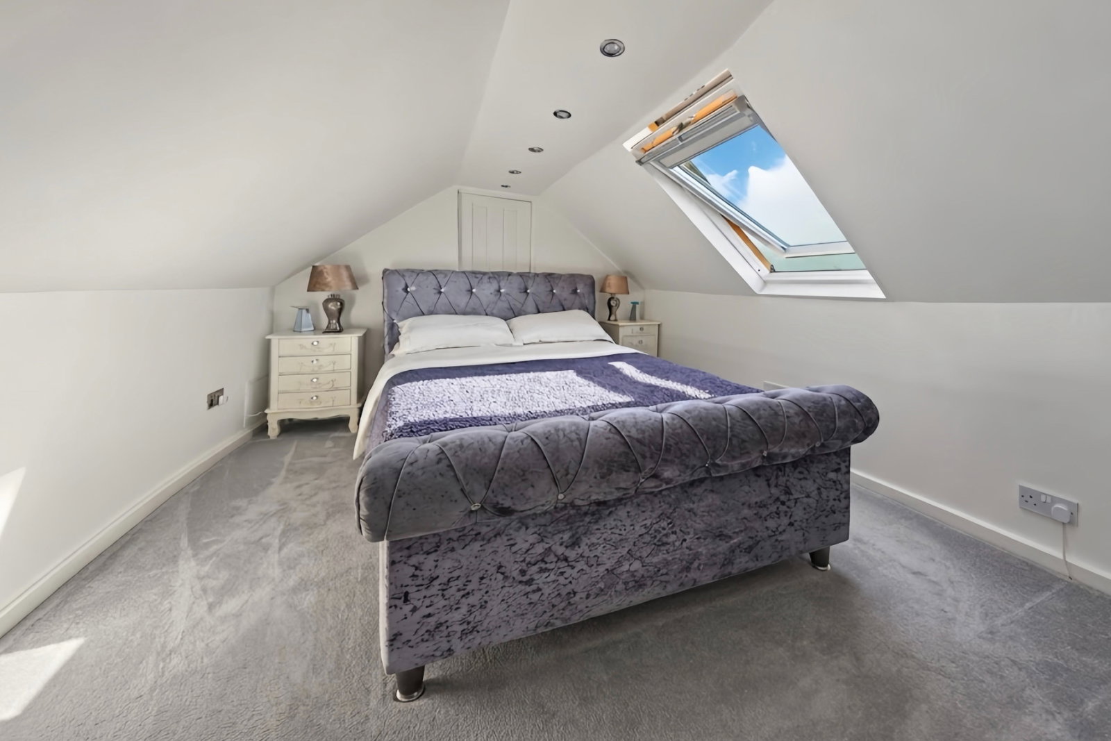 Terraced House for sale in Birmingham, Hurst Lane, Shard End, Birmingham