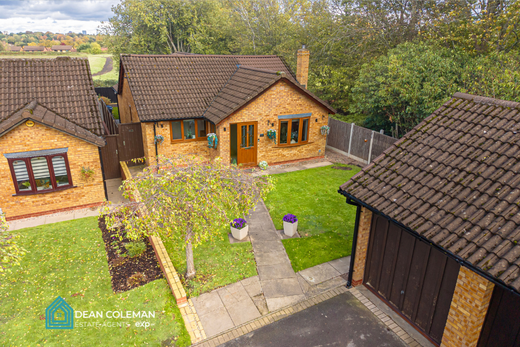 Bungalow for sale in Birmingham, High Heath Close, Bournville, B30 1HU, 1098 m²