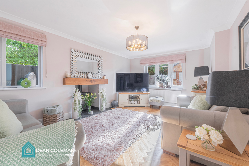 Bungalow for sale in Birmingham, High Heath Close, Bournville, B30 1HU, 1098 m²