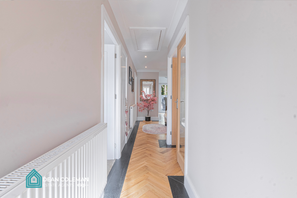 Bungalow for sale in Birmingham, High Heath Close, Bournville, B30 1HU, 1098 m²