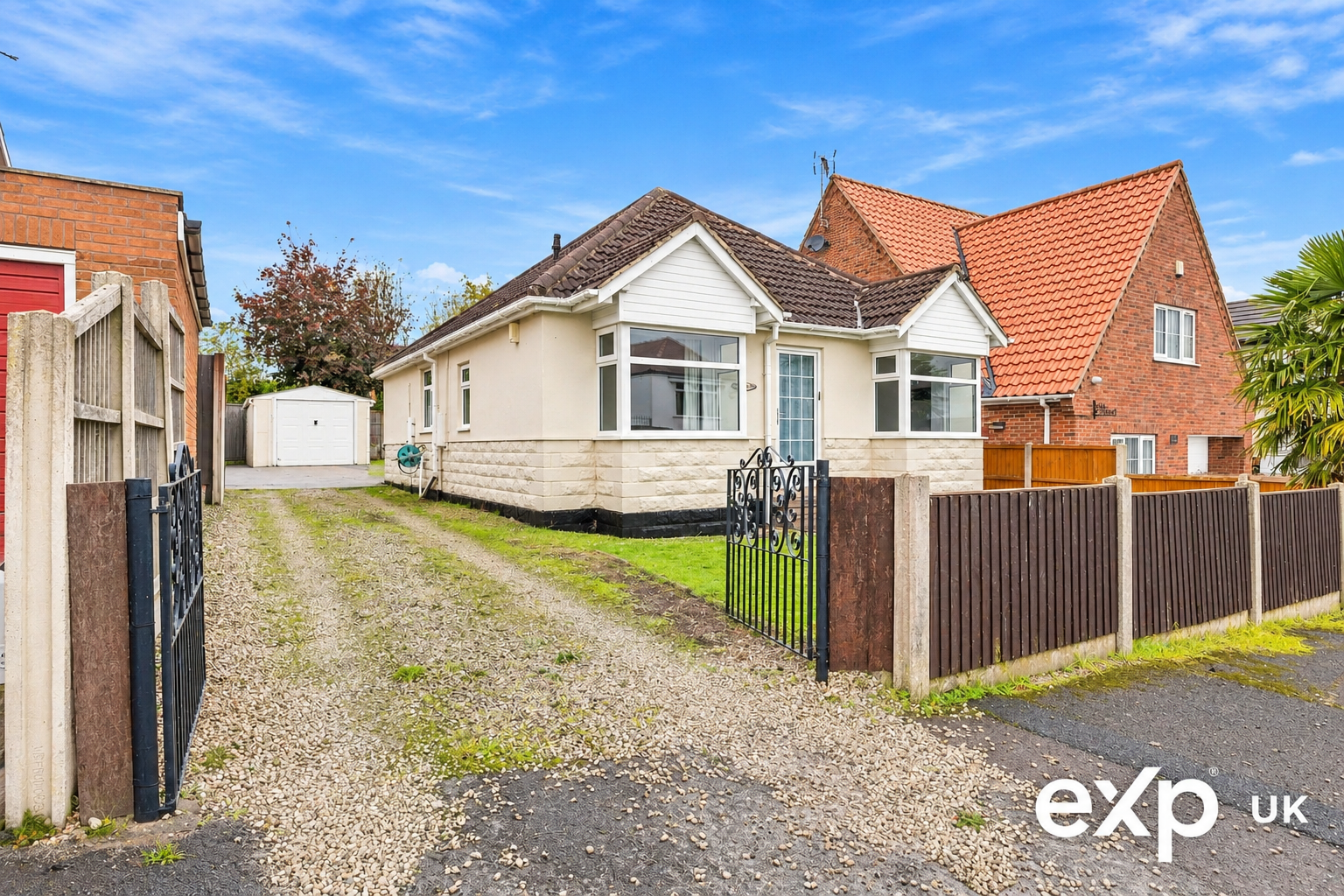 Bungalow for sale in Newark, Hillcrest, Central Avenue, Walesby, Newark, NG22 9NR