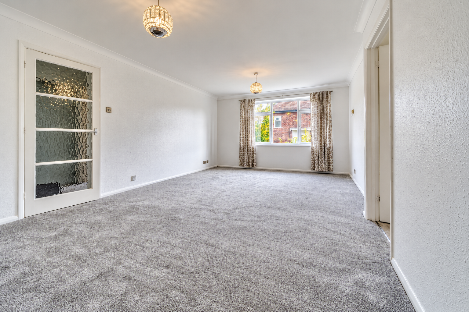 Flat for sale in Orpington, 179 Warren Road, Orpington, BR6 6ES
