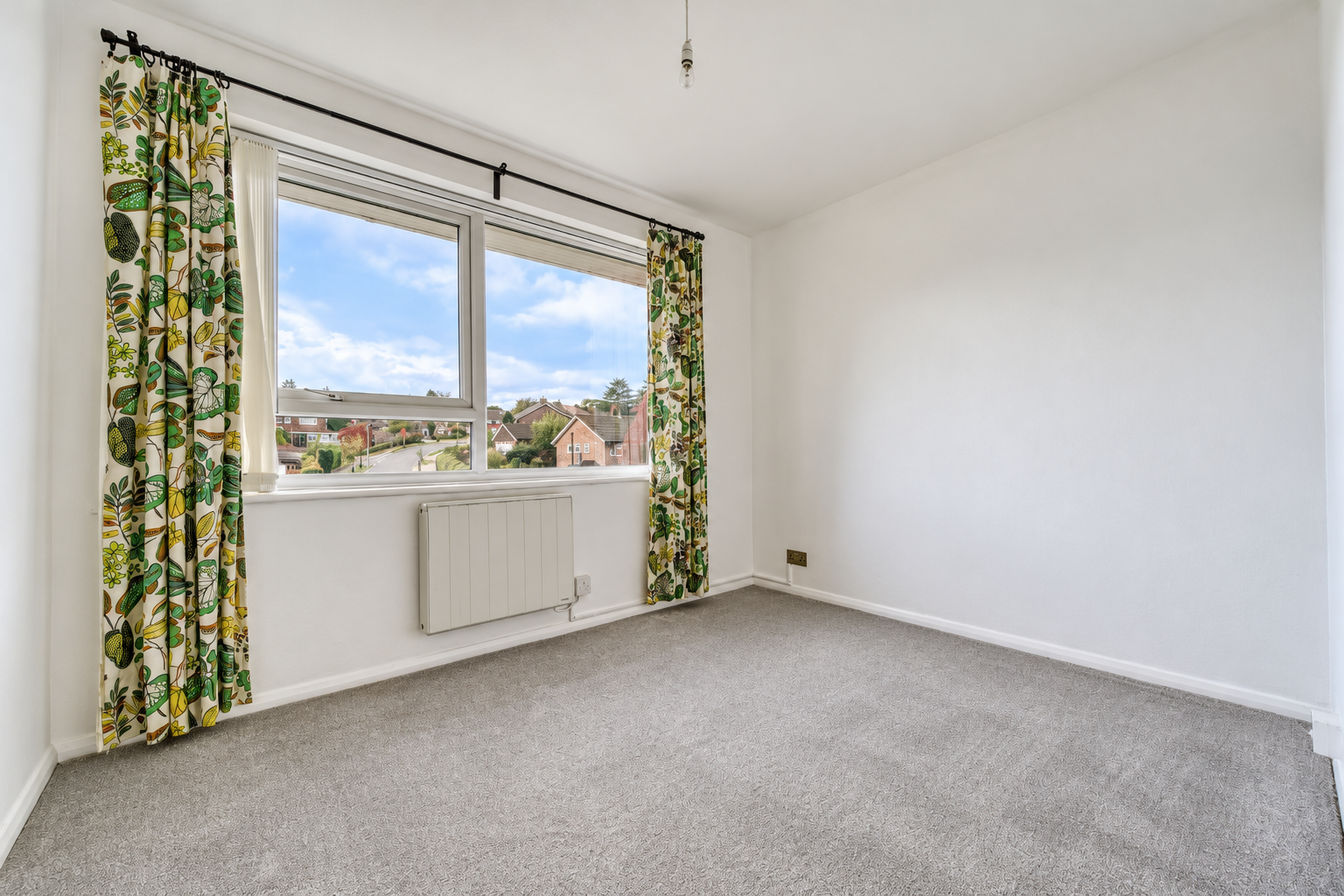 Flat for sale in Orpington, 179 Warren Road, Orpington, BR6 6ES