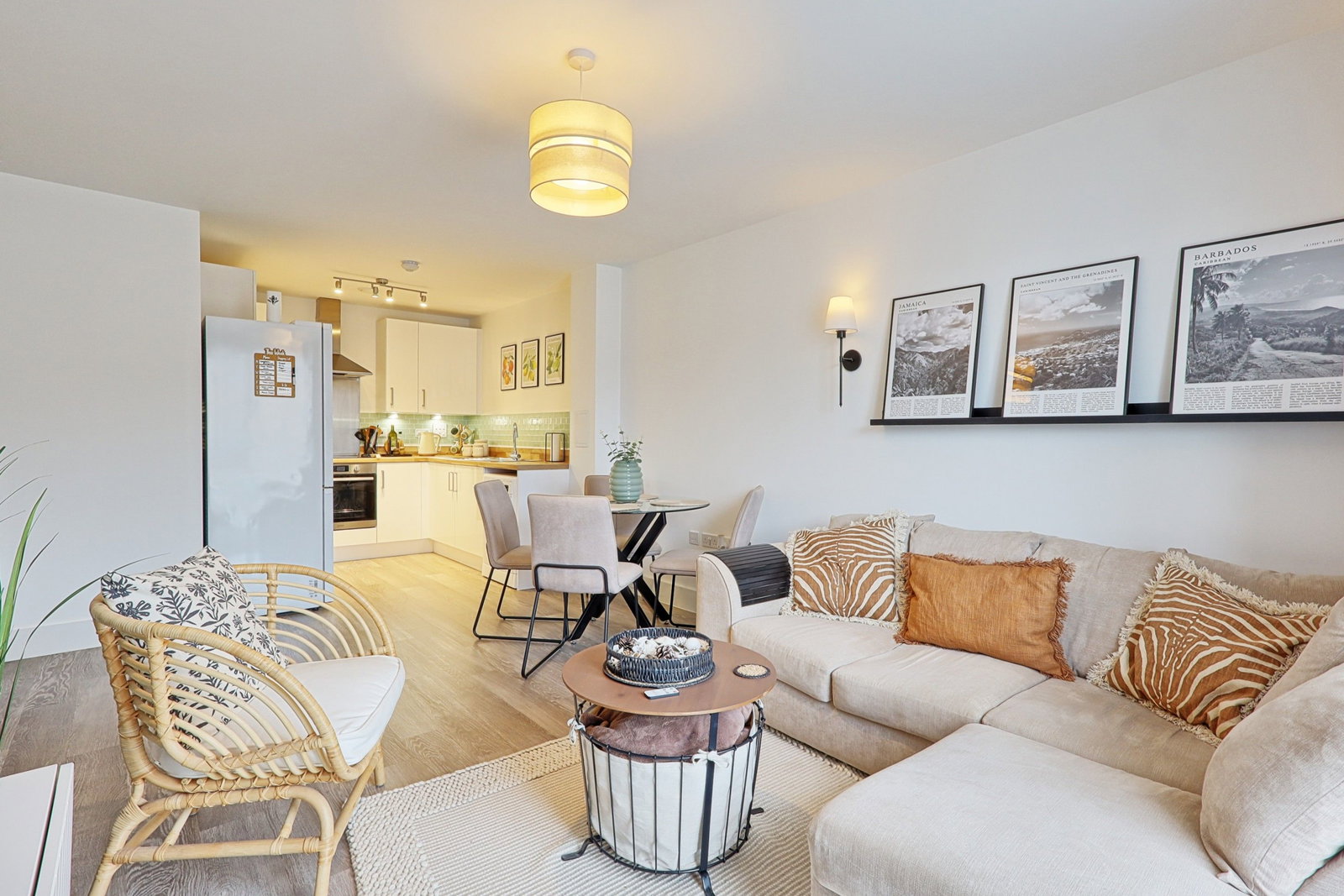 Flat for sale in South Ockendon, Ambrose Court, Windstar Drive, South Ockendon, Essex, RM15, 515 m²