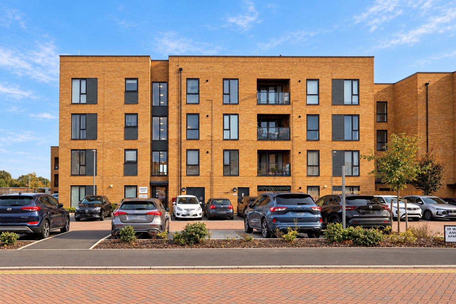 Flat for sale in South Ockendon, Ambrose Court, Windstar Drive, South Ockendon, Essex, RM15, 515 m²