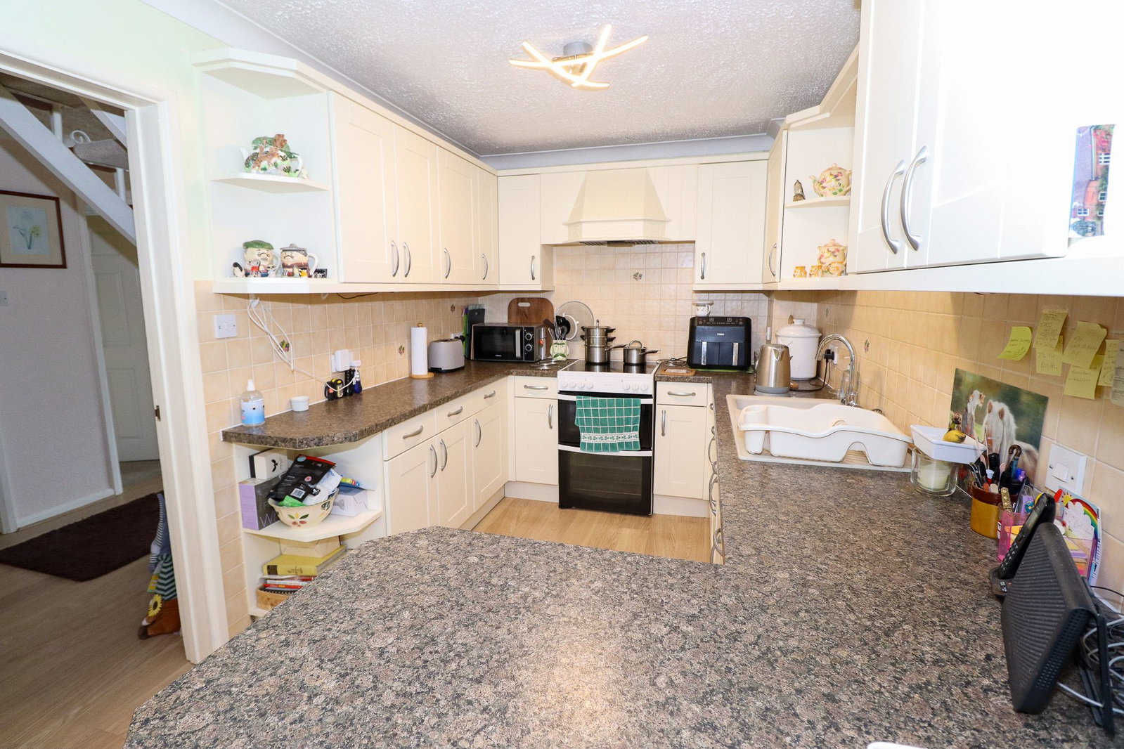Detached House for sale in St. Neots, High Street, Graveley, St. Neots, PE19 6PL, 1779 m²