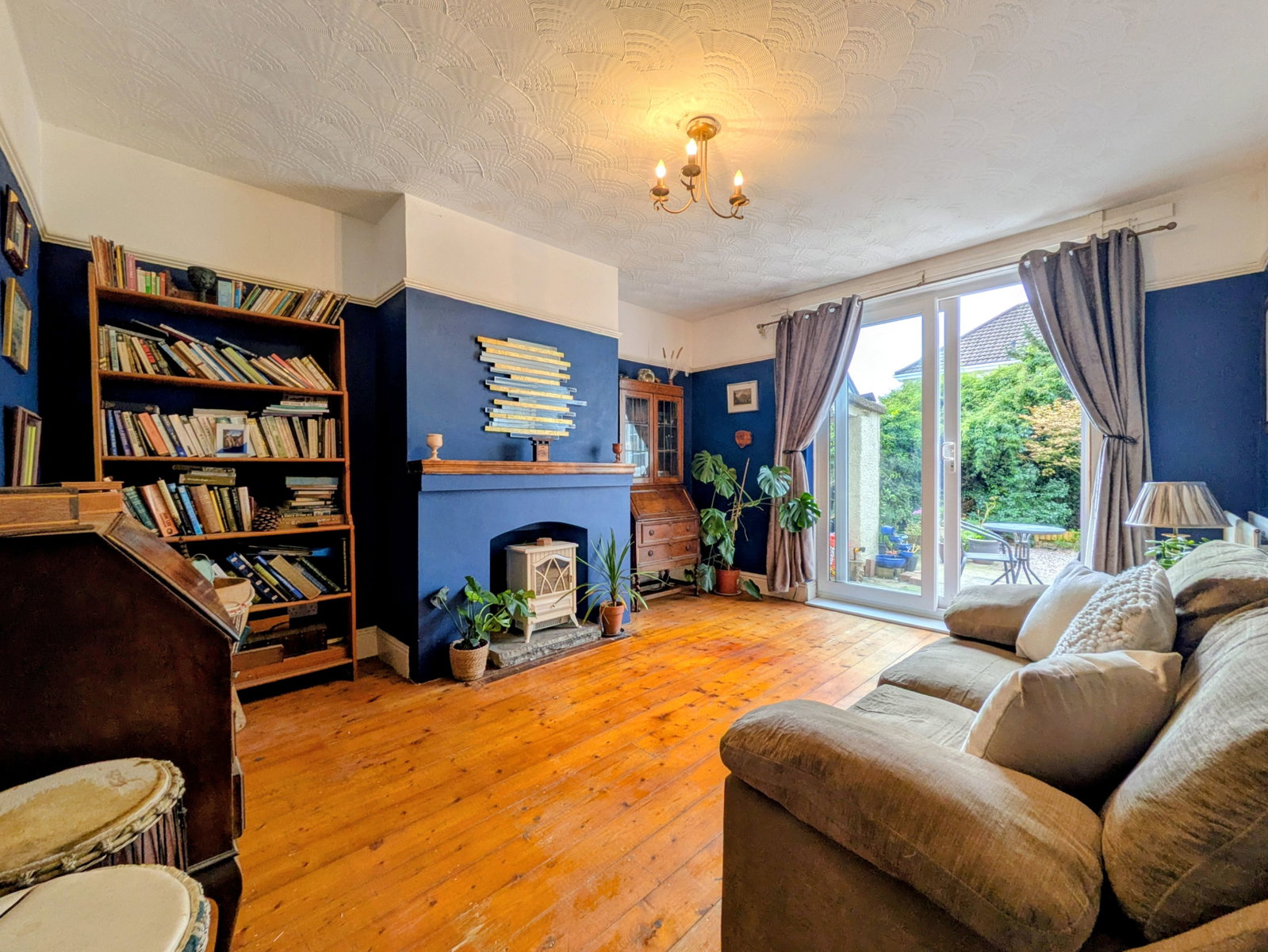 Semi Detached House for sale in Wirral, Snowdon Road, Wirral, 1141 m²