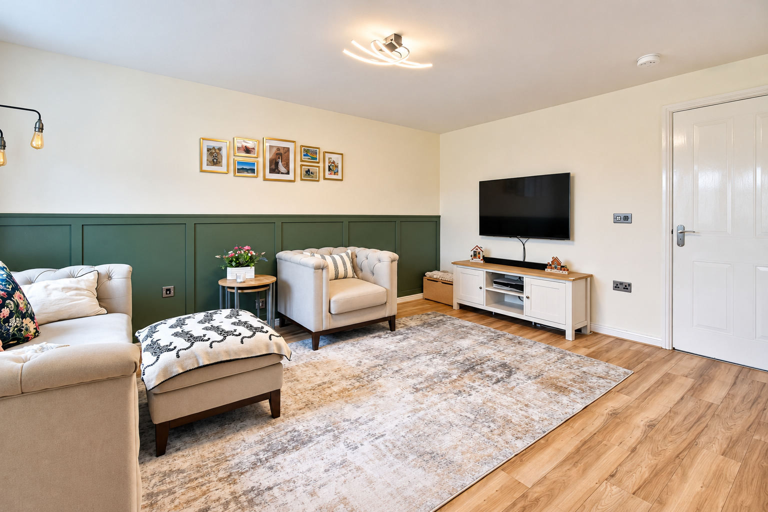 Semi Detached House for sale in Bolton, Butterwick Fields, Horwich, Greater Manchester, BL6, 899 m²