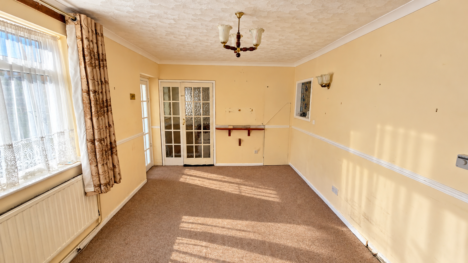 Semi Detached House for sale in Dartford, Cavell Crescent, Dartford, DA1 5NS