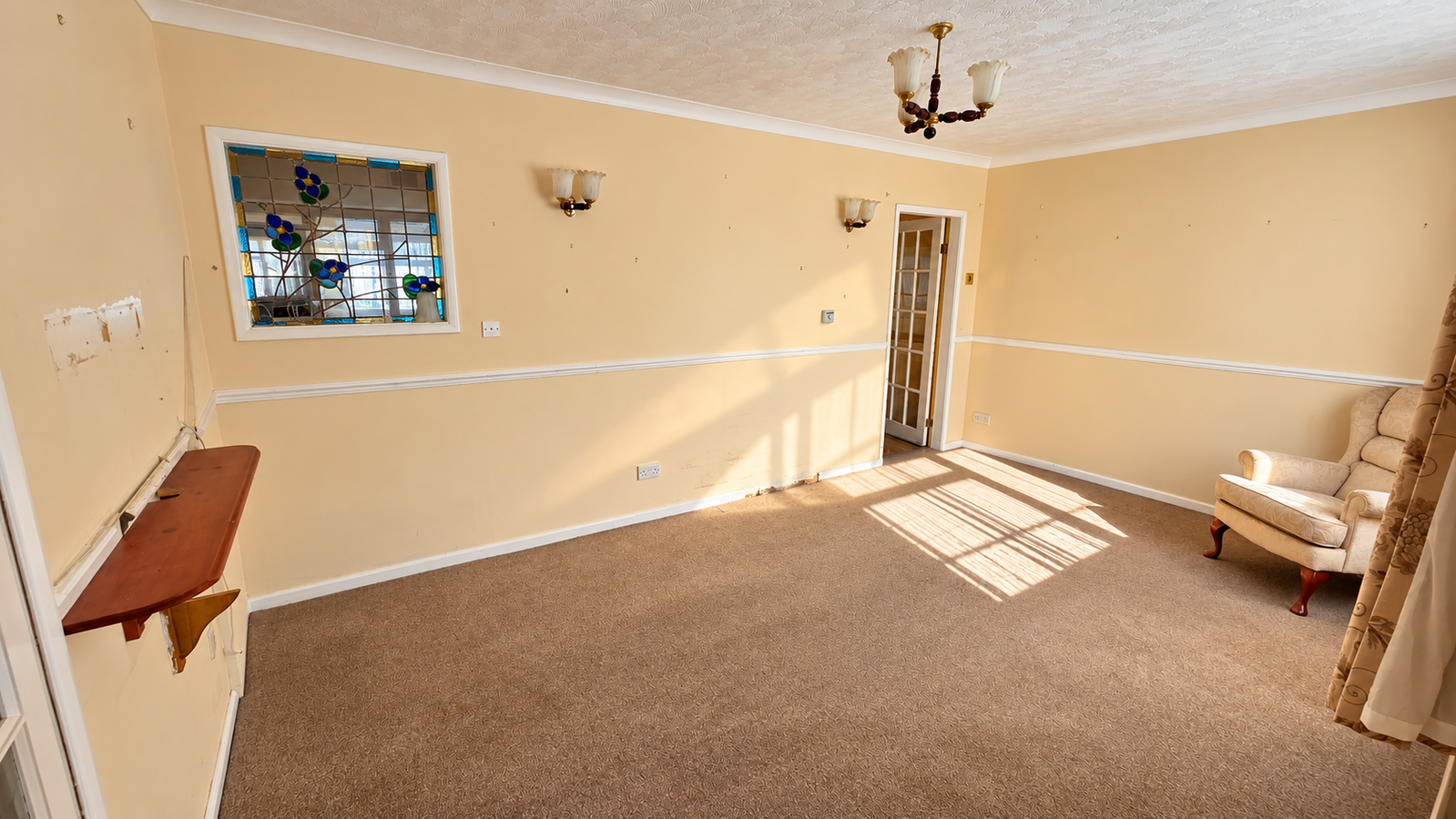 Semi Detached House for sale in Dartford, Cavell Crescent, Dartford, DA1 5NS