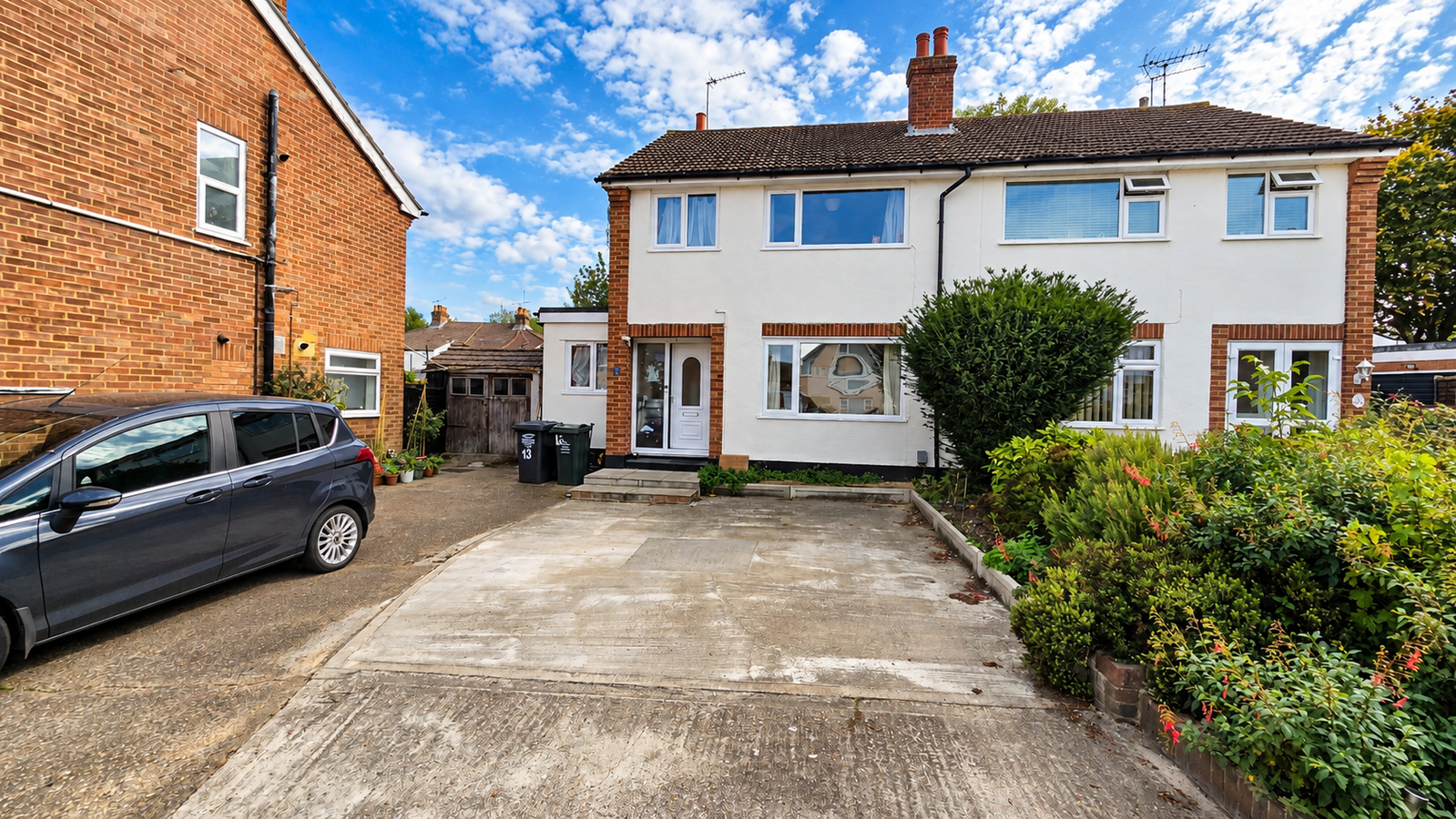 Semi Detached House for sale in Dartford, Greenbanks, Dartford, DA1 1NU