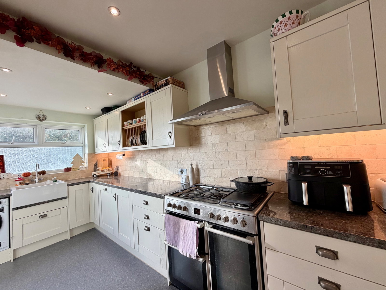 Terraced House for sale in Torquay, Main Avenue, Torquay, 1184 m²