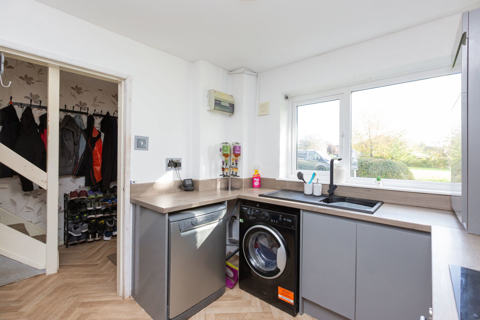 End Of Terrace House for sale in Birmingham, Charnwood Close, Rednal, Birmingham, B45 0JZ, 795 m²