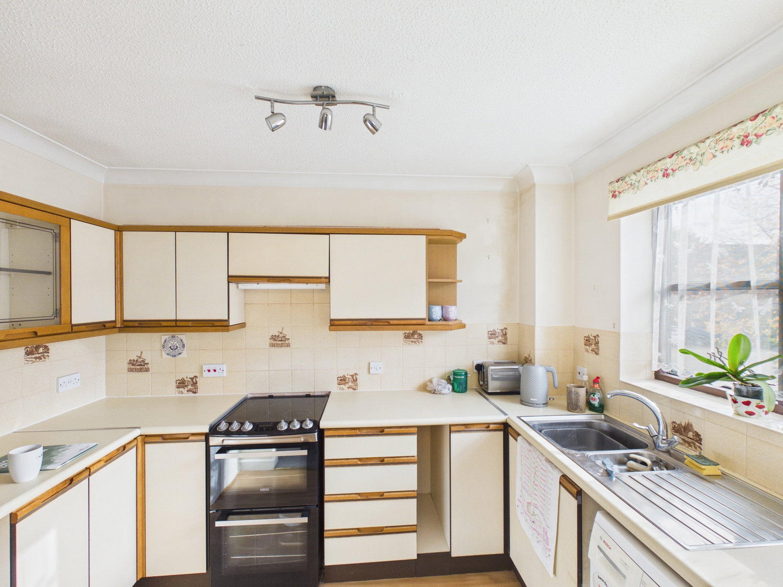 Flat for sale in Stowmarket, 31 Lucena Court, Stowmarket, 570 m²