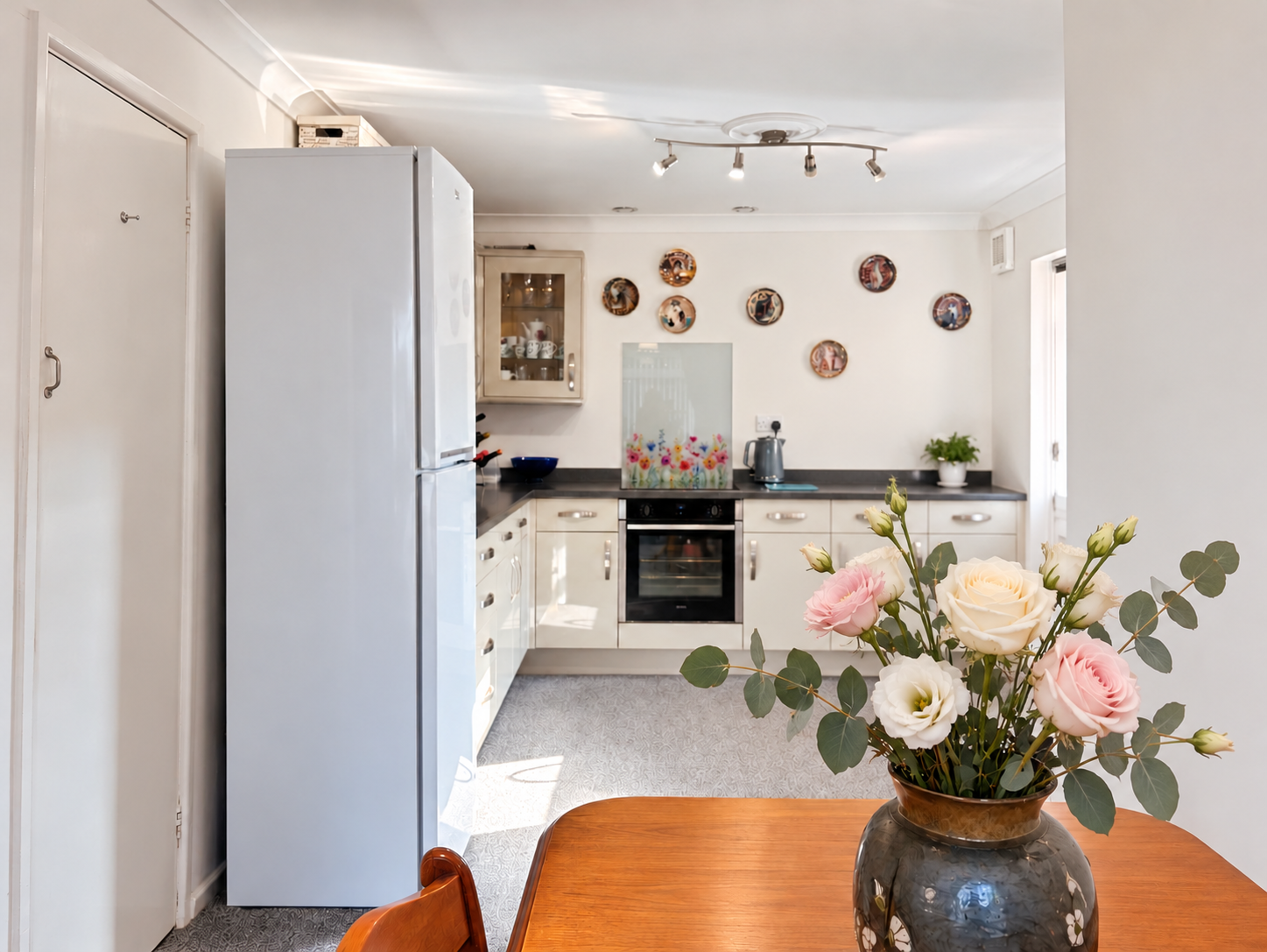 Semi Detached House for sale in Bristol, Derricke Road, Bristol, BS14, 1259 m²