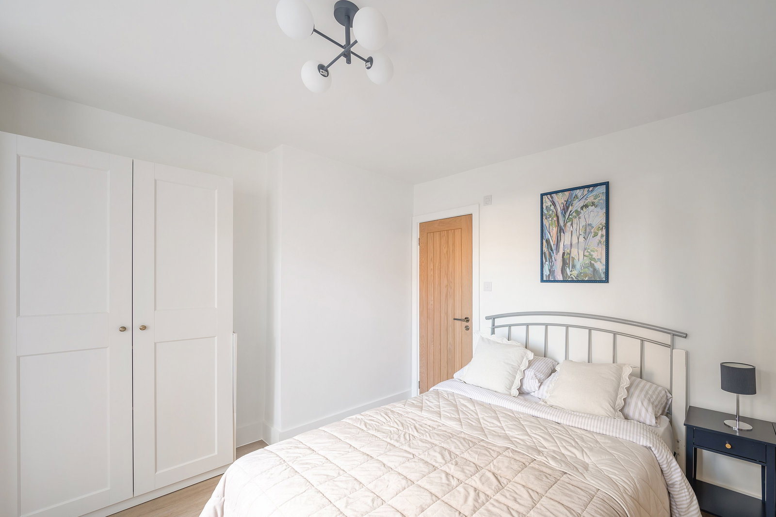 Flat for sale in London, Linden Grove, London, SE15, 573 m²