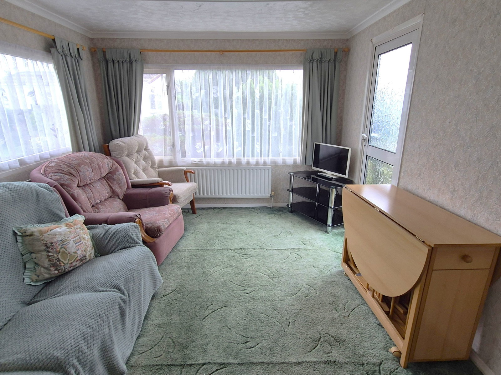 Mobile Or Static for sale in Henlow, Bedford Road, Lower Stondon, Henlow, Beds.