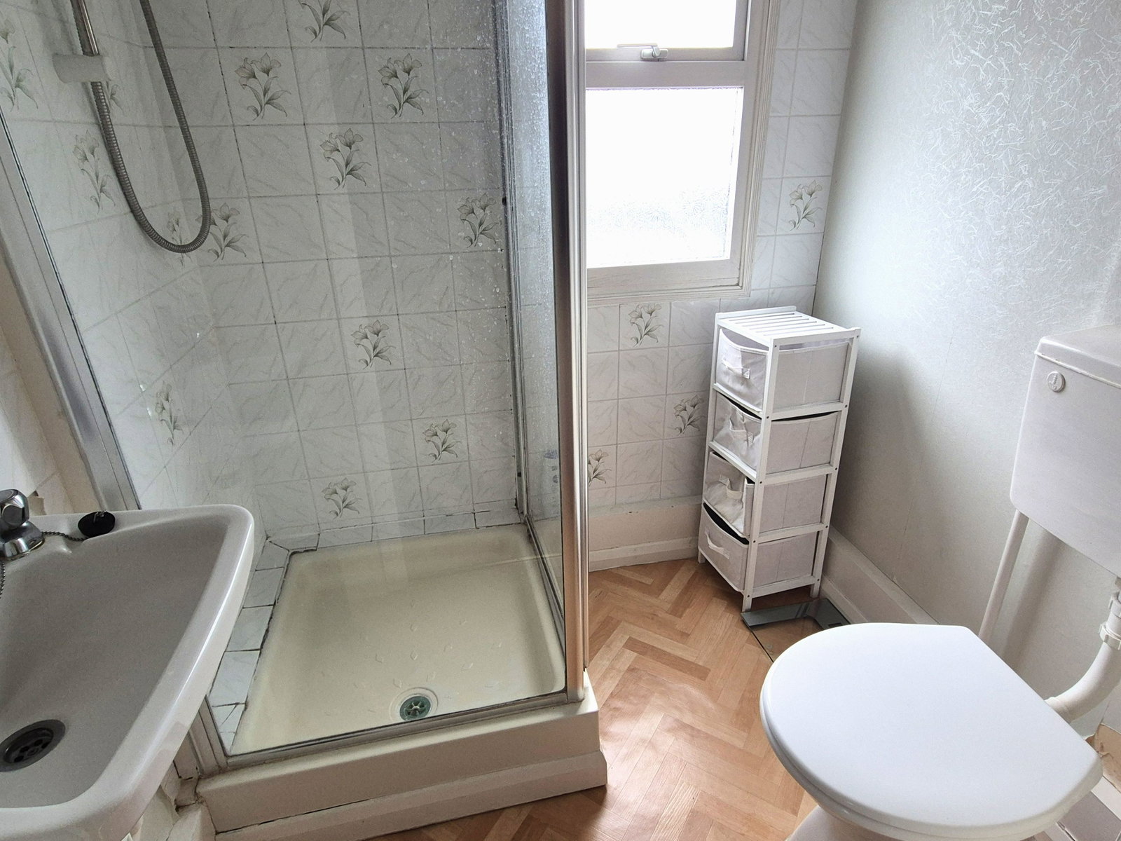 Mobile Or Static for sale in Henlow, Bedford Road, Lower Stondon, Henlow, Beds.