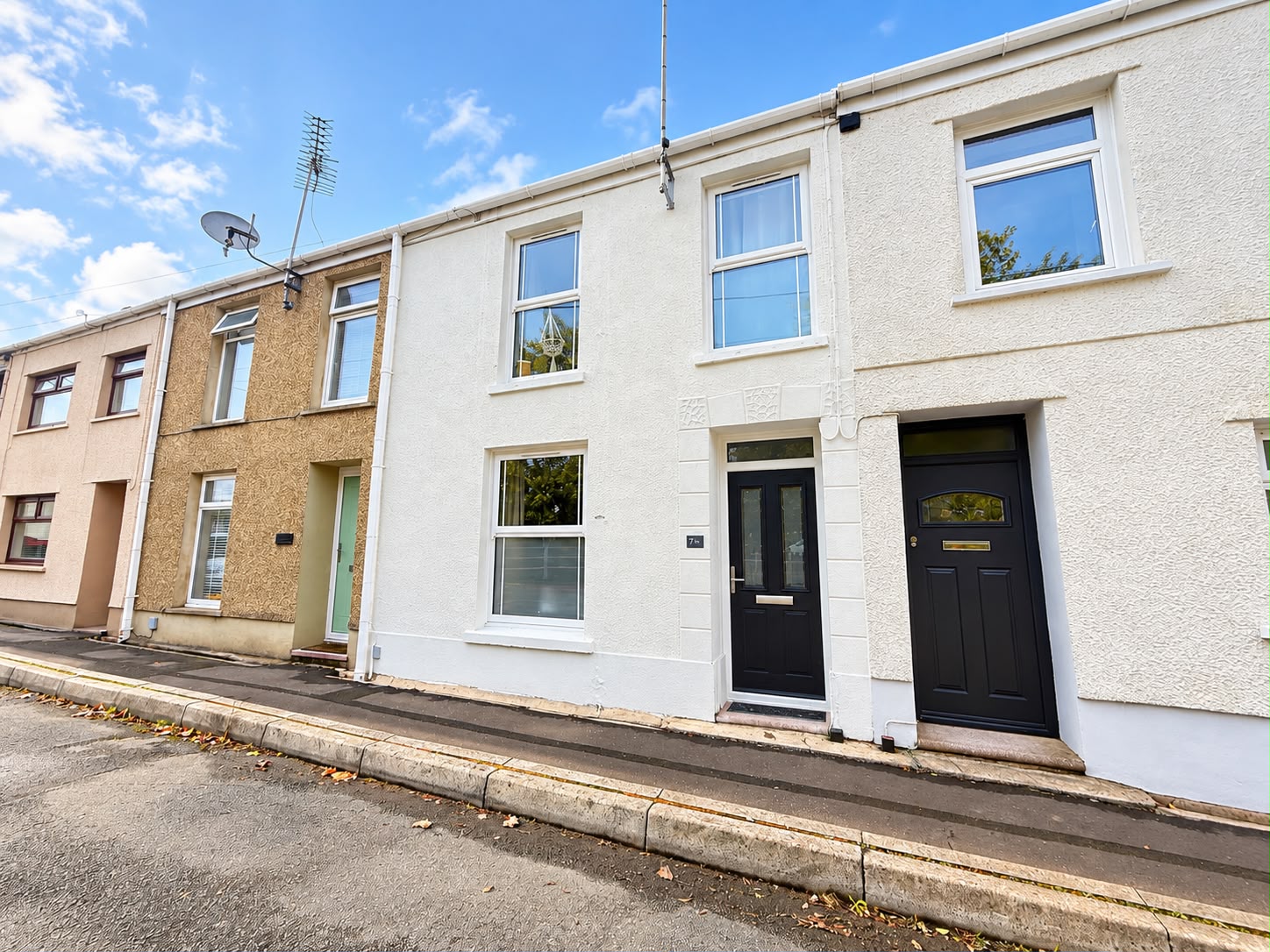 Terraced House for sale in Swansea, Water Street, Pontarddulais, Swansea, West Glamorgan SA4