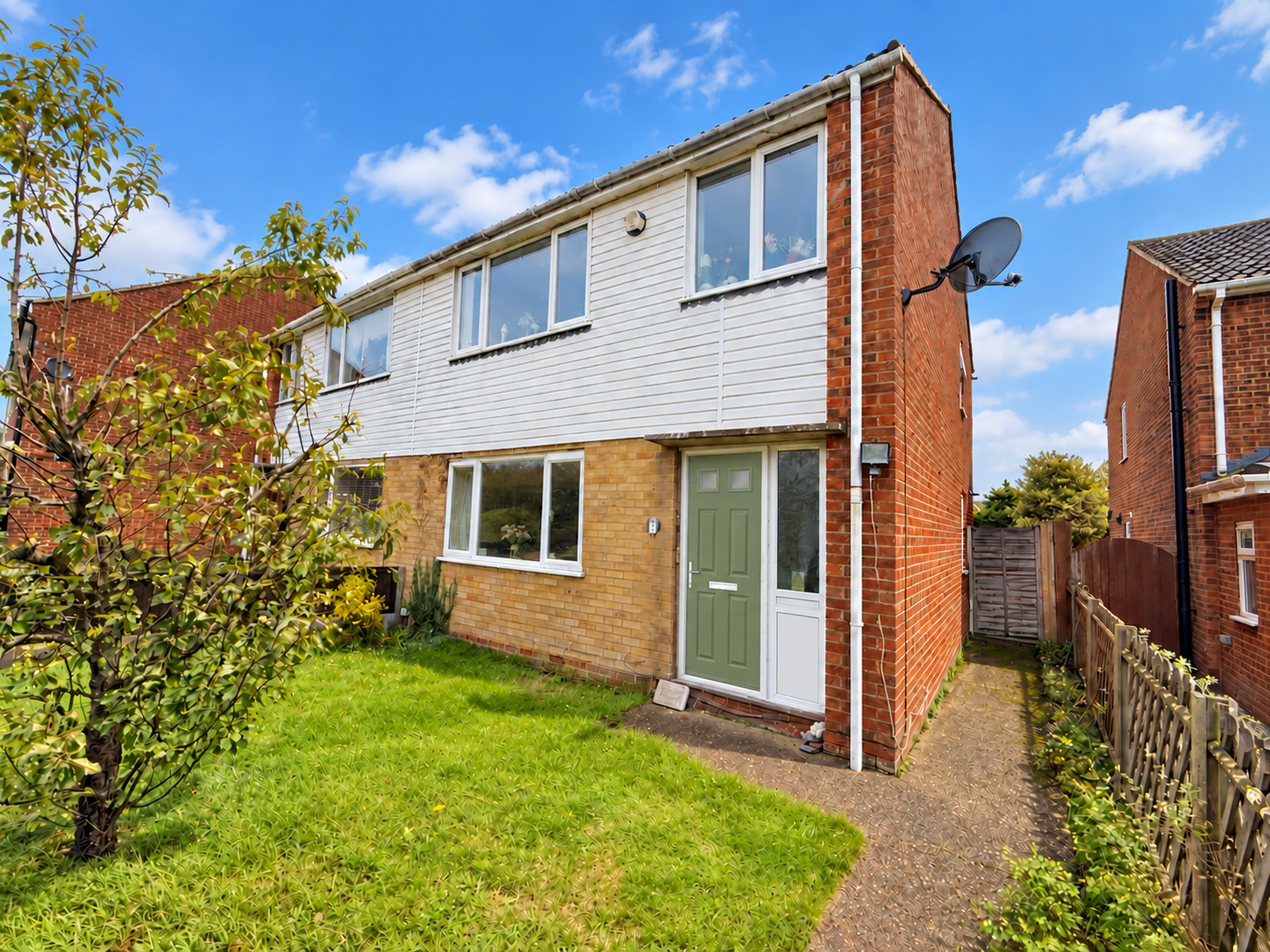 Semi Detached House for sale in Canterbury, Palmars Cross Hill, Rough Common, Canterbury, CT2 9BL