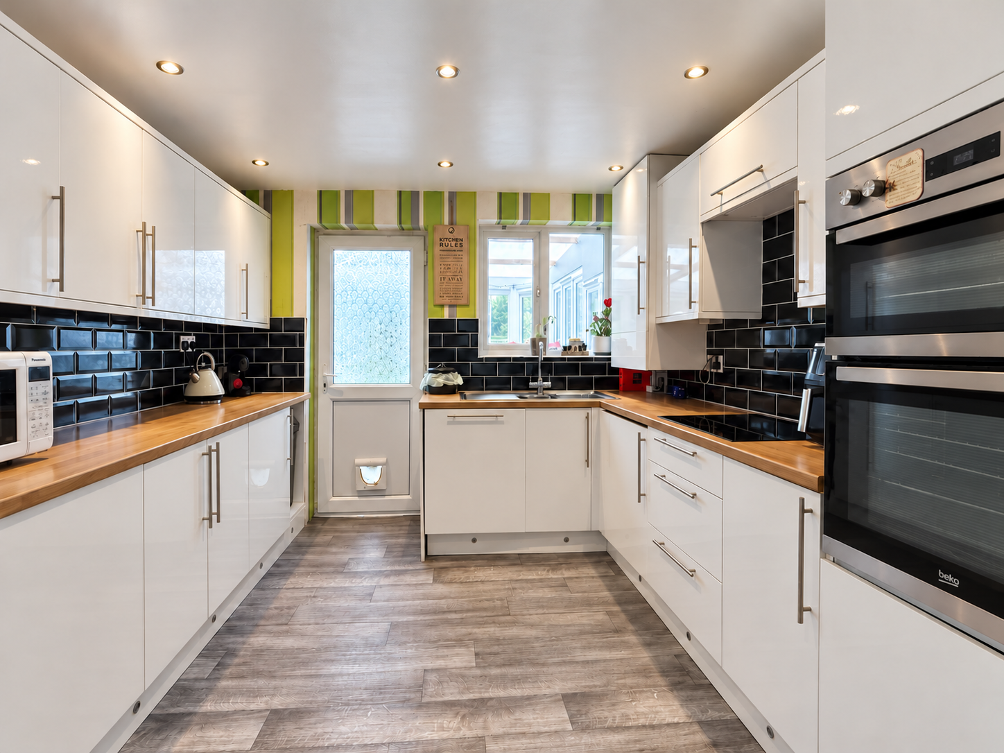 Semi Detached House for sale in Canterbury, Palmars Cross Hill, Rough Common, Canterbury, CT2 9BL