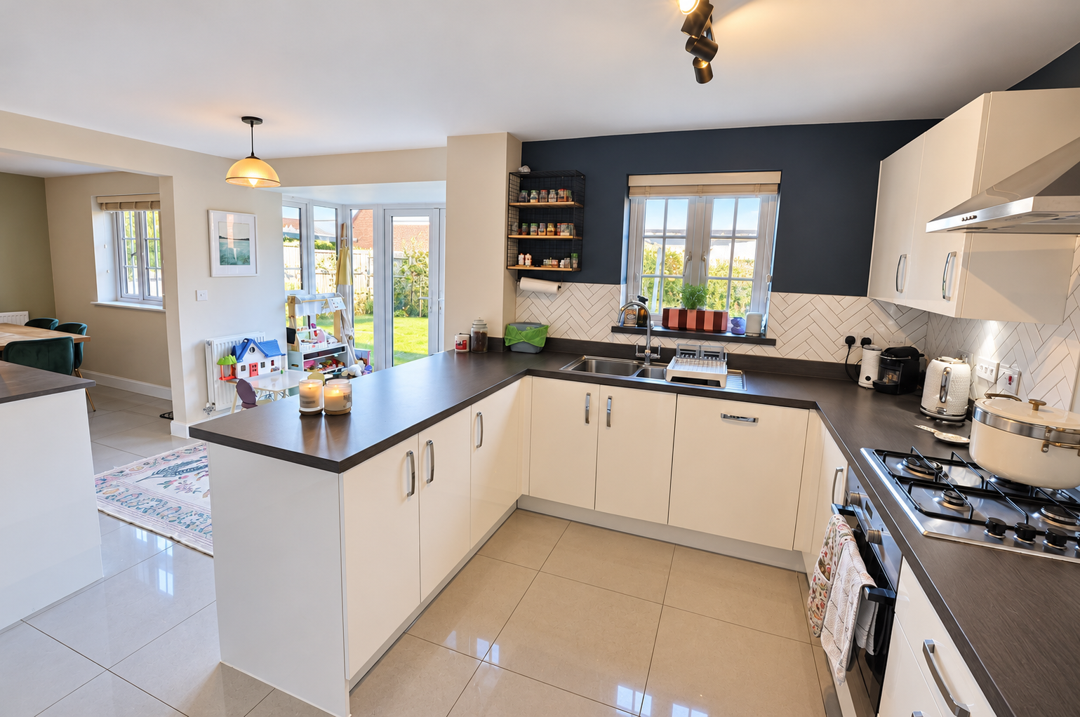 Detached House for sale in Brackley, Hyperion Lane, Brackley, NN13 6FU