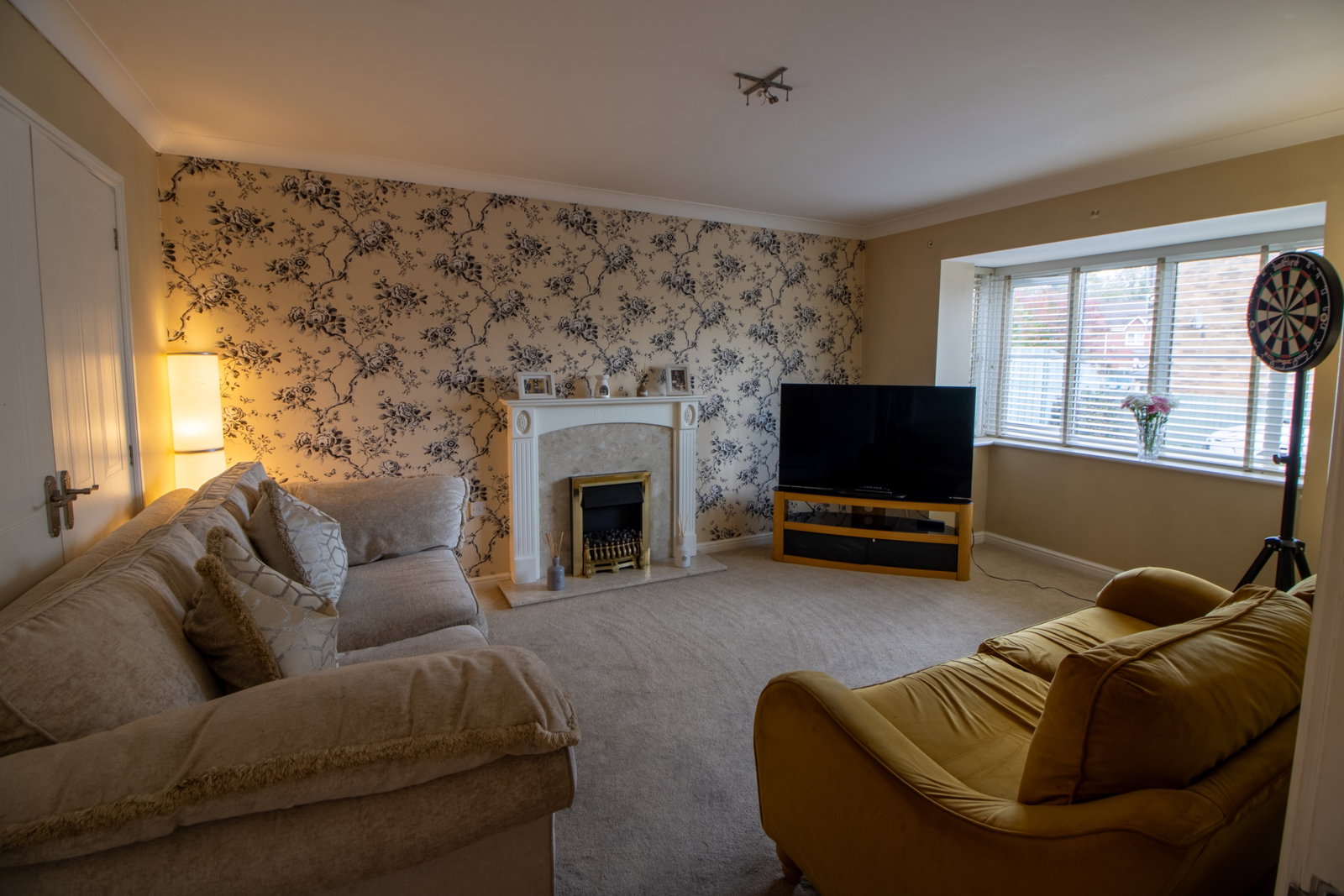 Detached House for sale in Blackwood, Dan Y Bryn, Pontllanfraith, Blackwood, NP12 2FJ