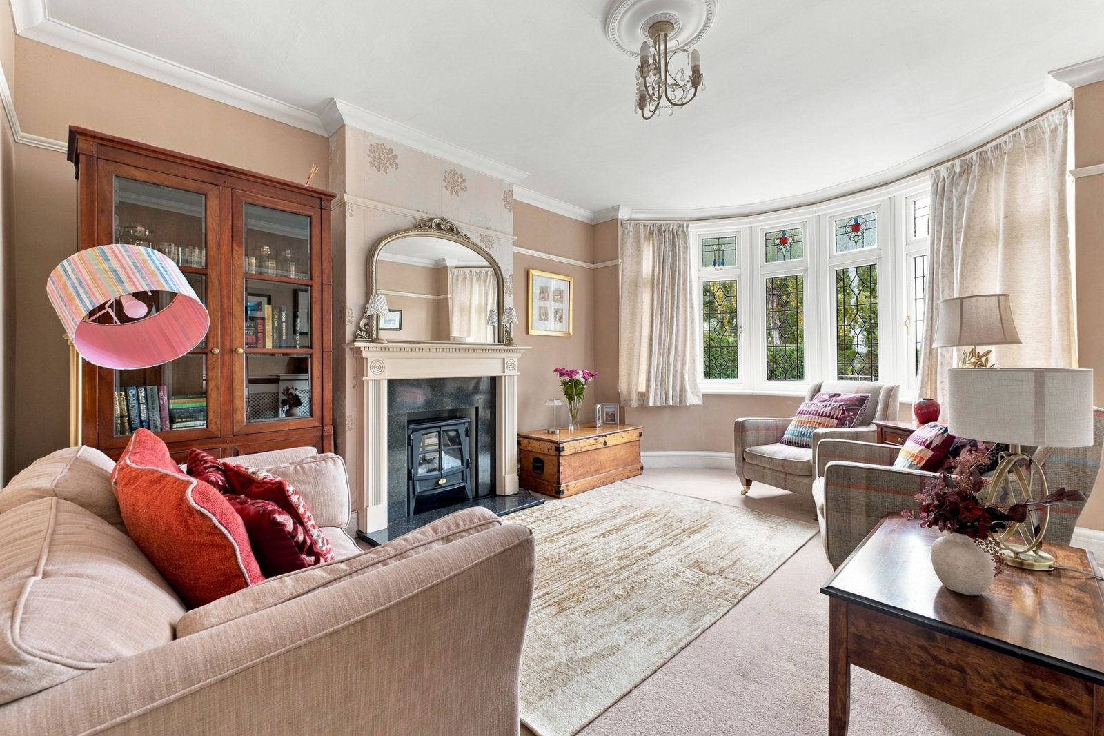 Detached House for sale in Nottingham, Loughborough Rd, West Bridgford, NG2, 1447 m²