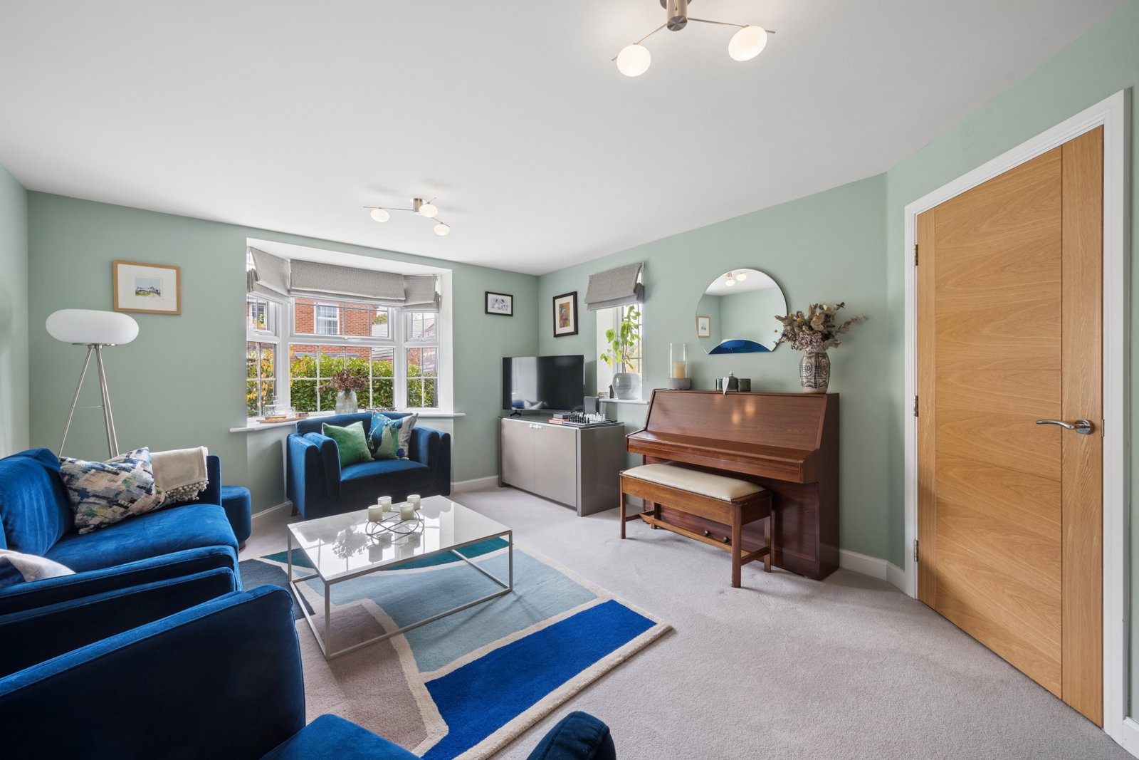 Detached House for sale in Wilmslow, Honeysuckle Close, Wilmslow, Cheshire, SK9 4GD, 1526 m²