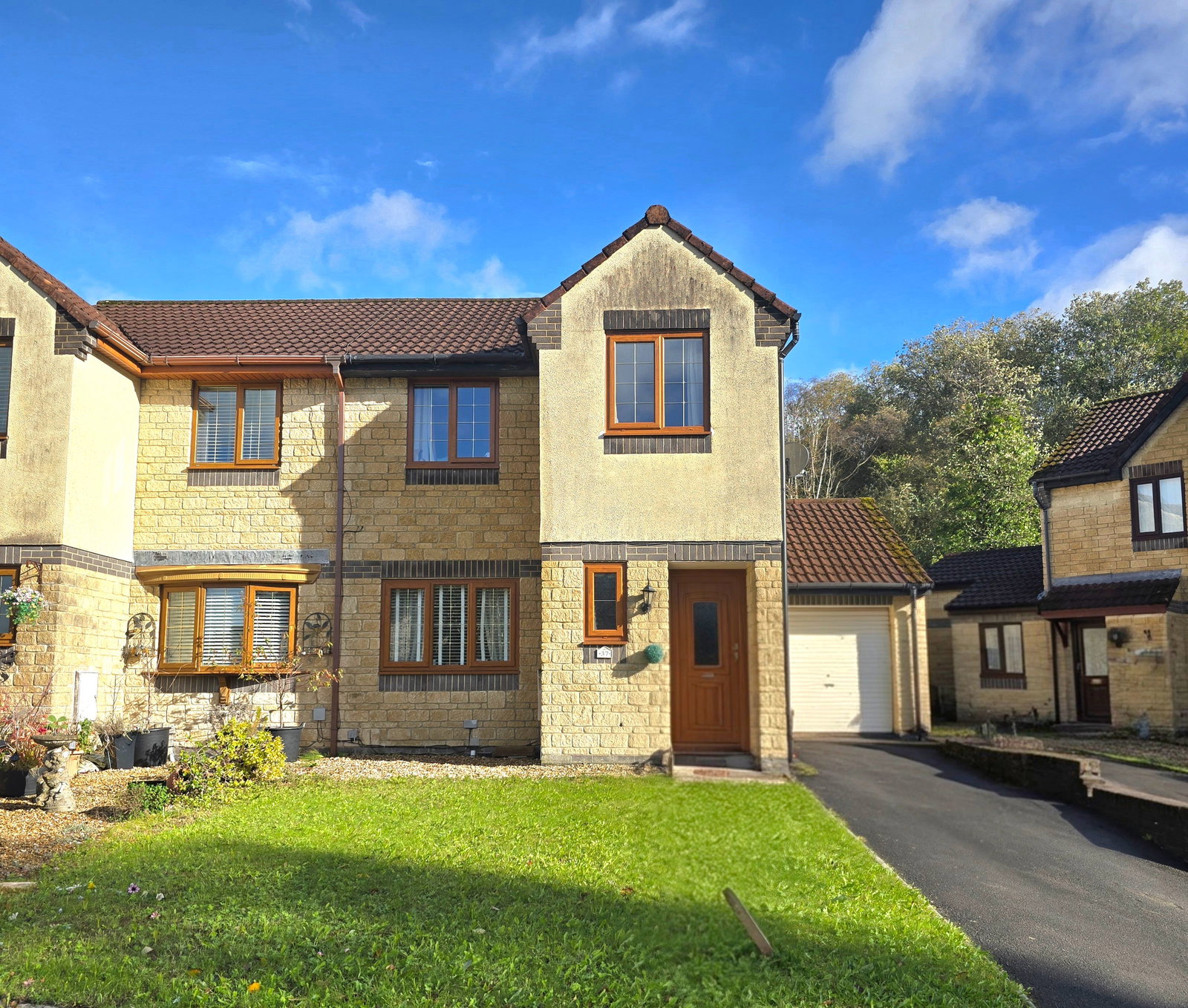 Semi Detached House for sale in Swansea, Ffordd Scott, Birchgrove, Swansea