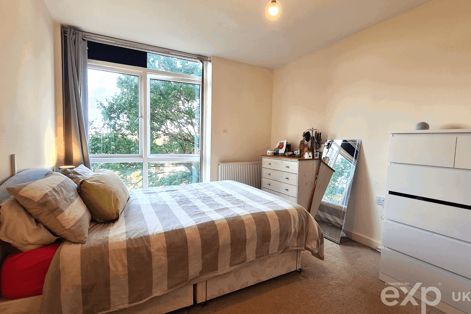 Flat in Borehamwood