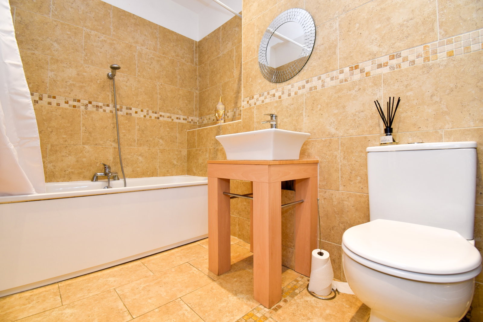 Apartment in Bromley
