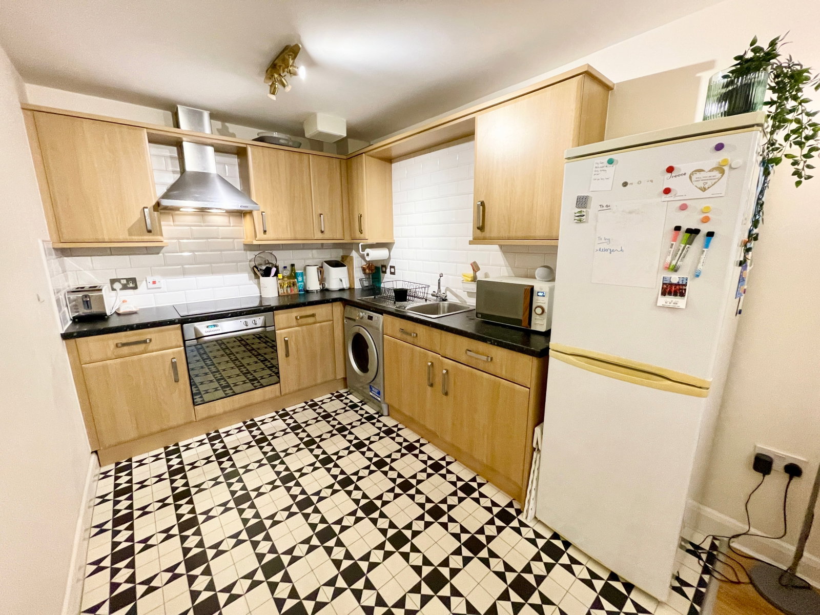Apartment for rent in Salford, Theatre House, 397 Langworthy Road, Salford, M6, 661 m²