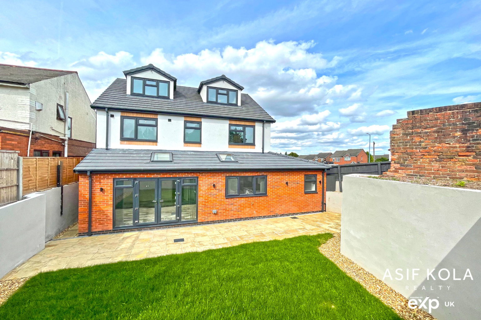 Detached House in Tipton