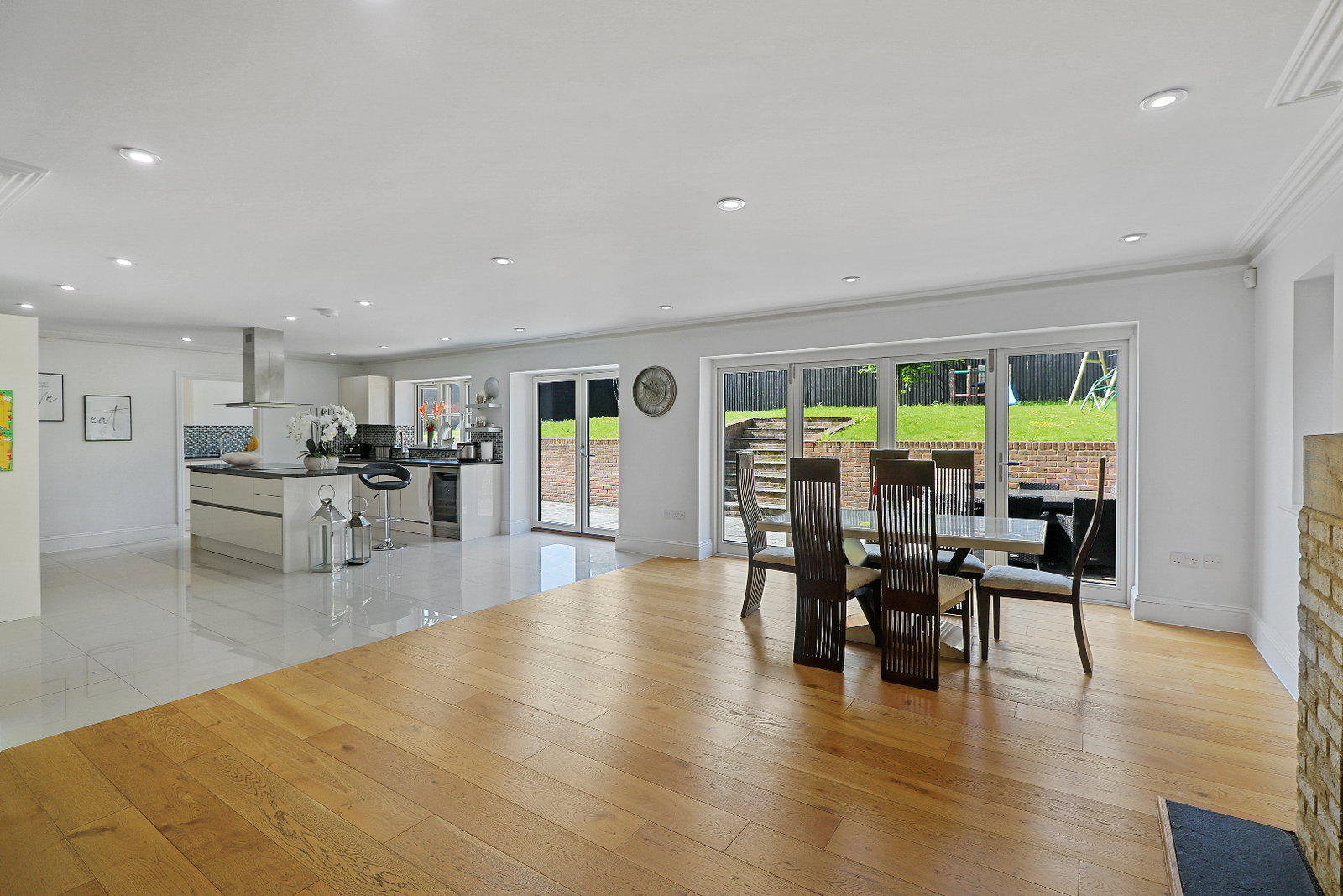 Detached House in Ongar